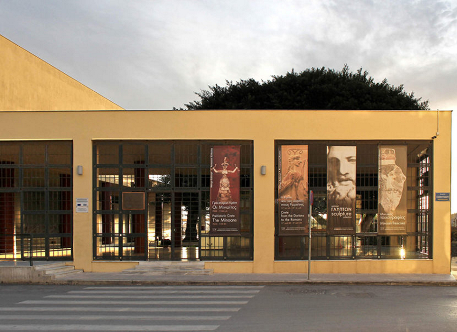 Irakleio’s Archaeological Museum is Crete’s most important museum and contains some of Crete’s oldest artefacts, Minoan frescoes and the Phaistos Disc.